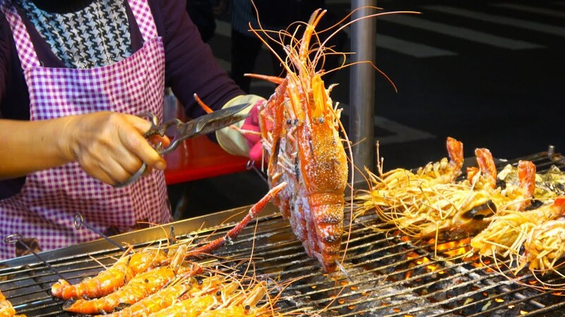 Các món hải sản tại chợ đêm vô cùng tươi ngon