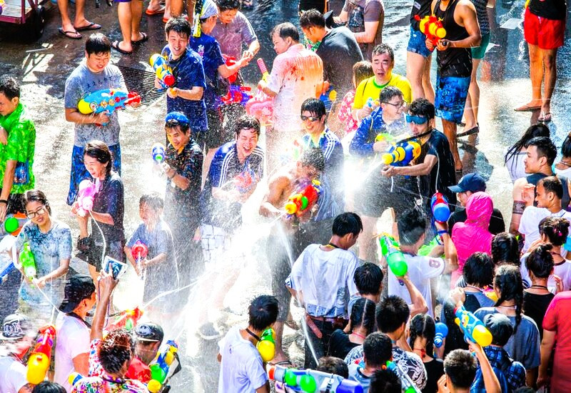 Lễ hội truyền thống Songkran của Thái Lan 
